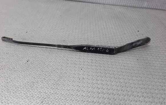Alfa Romeo 156 Front wiper blade arm