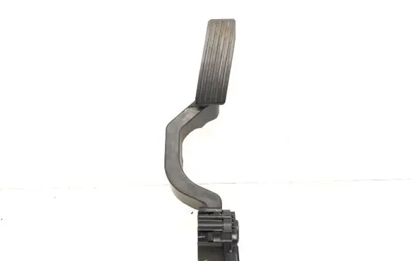 Jeep Cherokee Accelerator throttle pedal 04581652AE