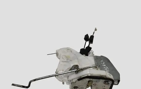 Honda CR-V Rear door lock
