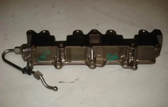 Volkswagen Golf VI Intake manifold