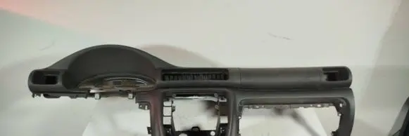 Volkswagen PASSAT B5 Dashboard 3B1857003 1841832949 3B1858569C
