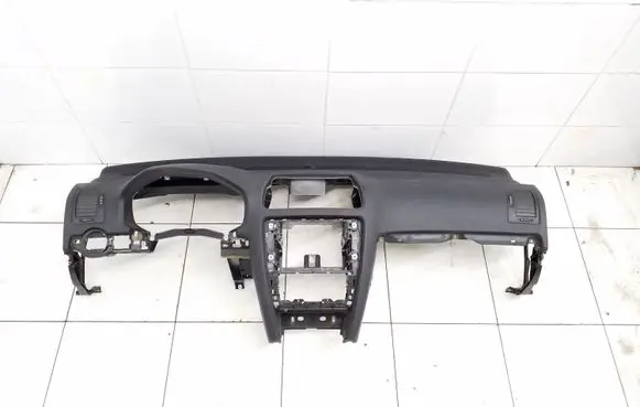 Skoda Octavia Mk2 (1Z) Dashboard 1Z1857007 1K0880204H