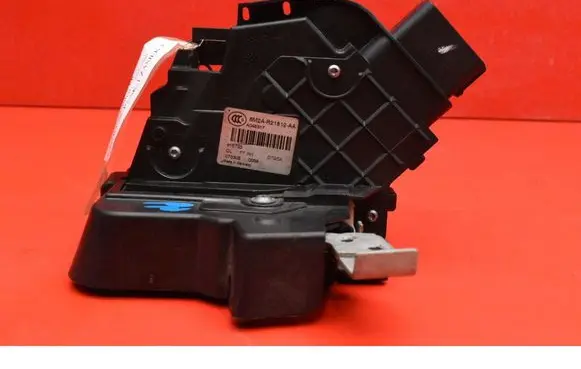 Ford Mondeo MK IV Front door lock 8M2AR21812AA