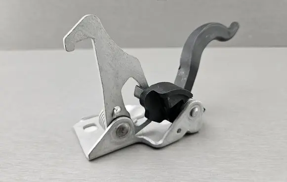 BMW X5 E53 Engine bonnet/hood lock/latch loop/hook 8402552 51238402552