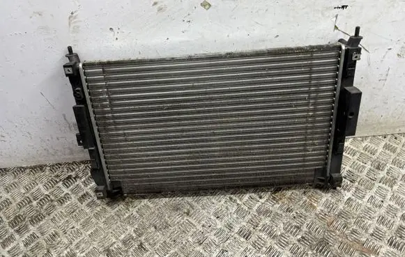 Peugeot 308 Coolant radiator