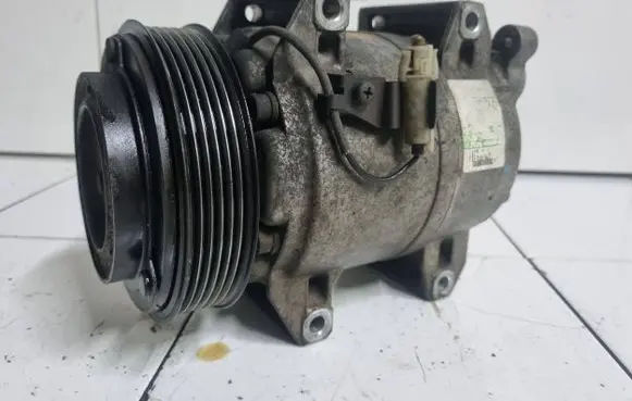 Volvo S80 Air conditioning (A/C) compressor (pump) 8708581