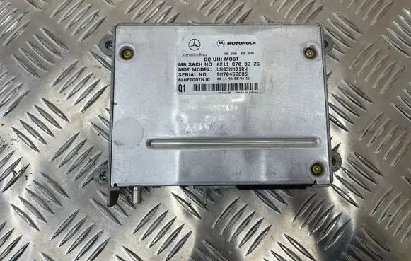 Mercedes-Benz E W211 Bluetooth control unit module A2118703226