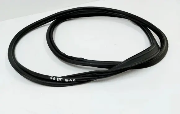 Citroen C4 III e-C4 Trunk rubber seal (body) 9836292980