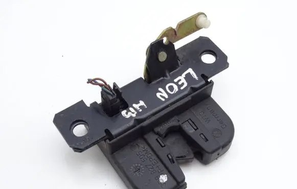 Seat Leon (1M) Tailgate/trunk/boot lock/catch/latch 3B9827505C