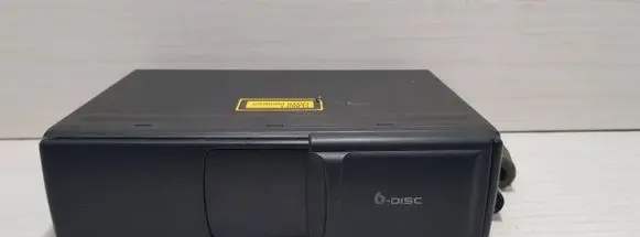 Audi A6 S6 C5 4B CD/DVD changer FA05735
