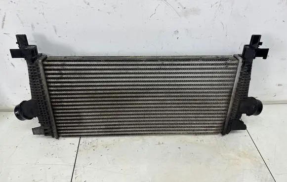 Opel Astra J Intercooler radiator 