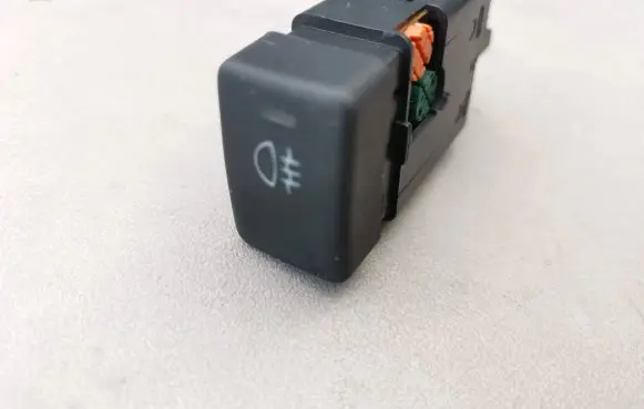 Land Rover Range Rover P38A Fog light switch 