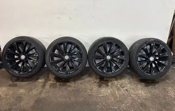 Volkswagen Scirocco R18 alloy rim 3C8601025