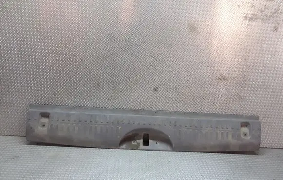 Dodge Durango Trunk/boot sill cover protection