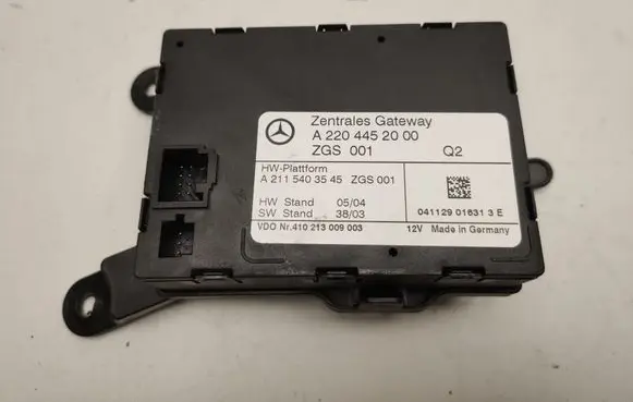 Mercedes-Benz SL R230 Gateway control module A2204452000