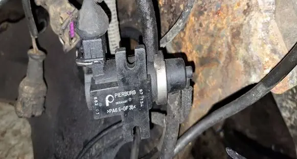 Volkswagen PASSAT B5 Turbo solenoid valve 1H0906627 97T135