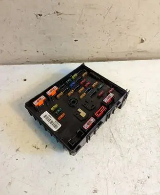Volkswagen PASSAT CC Fuse module 3C0937125