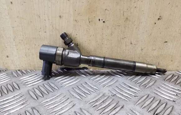 Hyundai i40 Fuel injector 0445110411 338002A800