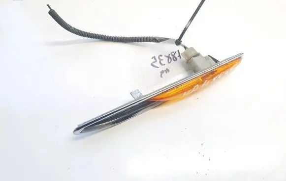 Ford Mondeo MK IV Front fender indicator light 7s7113k354bd 7s71-13k354-bd