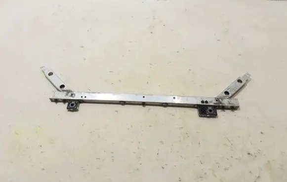 Volvo XC90 Headlight/headlamp mounting bracket 32244774