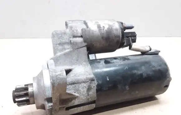 Skoda Octavia Mk2 (1Z) Starter motor 0001123016 02E911023H
