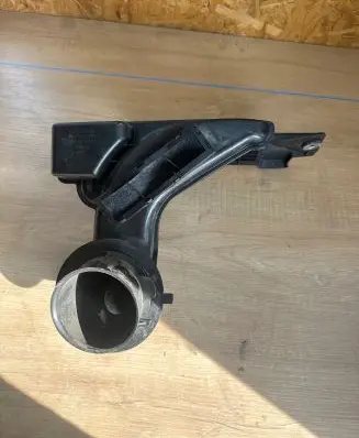 Mazda CX-3 Air intake duct part PEHH13201 K6805