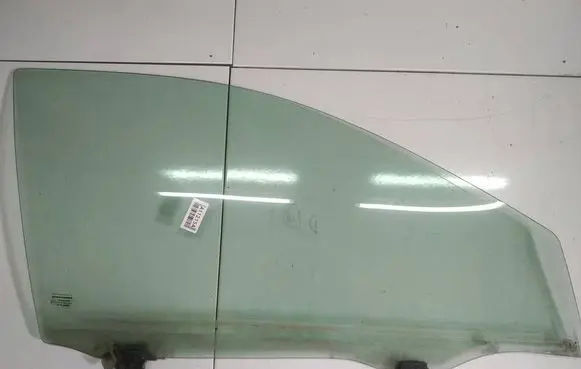 Toyota Corolla E120 E130 Front door window glass four-door AS2