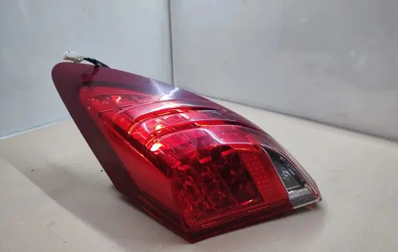 Rear/tail lights