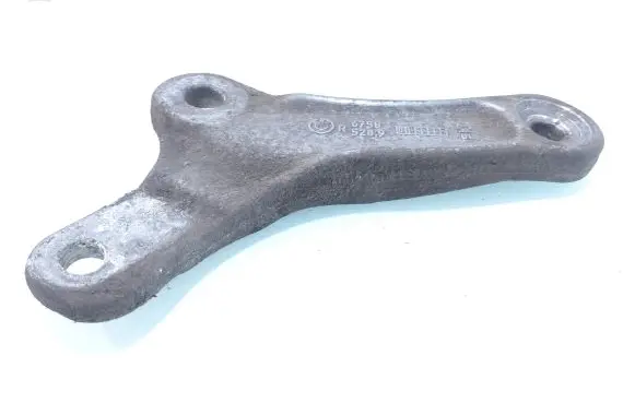 BMW 5 E60 E61 Sway bar bush bracket, front 6758528