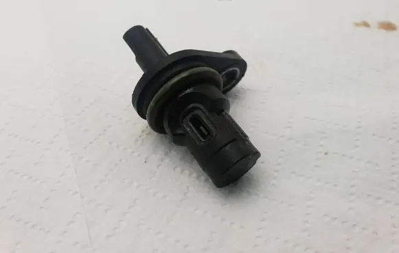 BMW 2 F22 F23 Camshaft position sensor 7525014