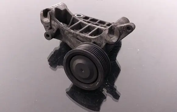 Audi A6 S6 C6 4F Generator/alternator bracket 059903143S