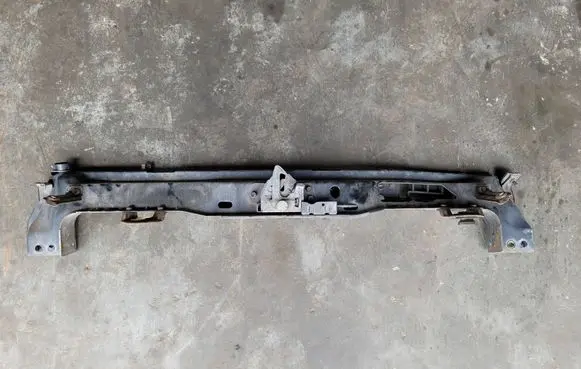 Hyundai Veloster Radiator support slam panel