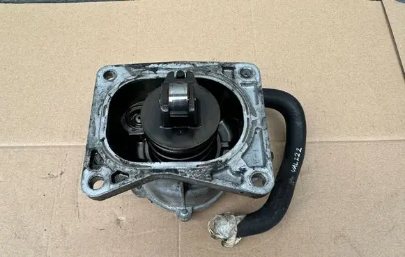 Nissan Patrol Y61 Vacuum pump 14650VB101