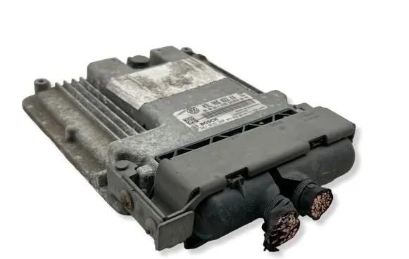 Volkswagen Golf VI Engine control unit/module 03L906022KQ 03L906022G 0281015380