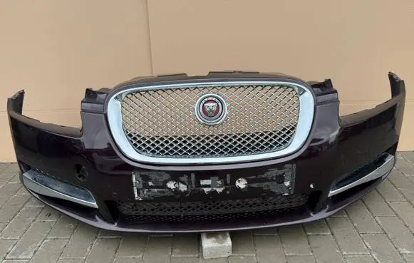 Jaguar XF X250 Front bumper 8X2317C831
