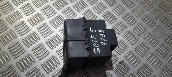 Volkswagen Golf V Fuse box set 1K0937311C