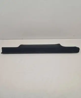 Mercedes-Benz R W251 Rear sill trim cover A2516800535