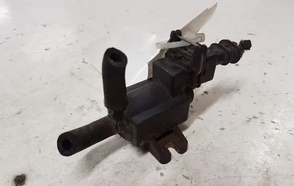 Opel Astra H Vacuum valve 72244800