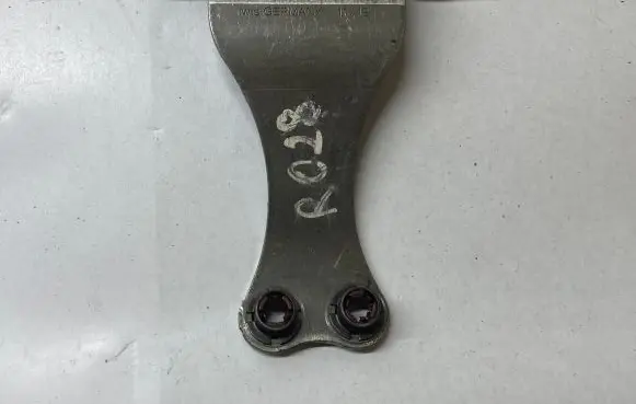 BMW 3 G20 G21 Slide rail for timing chain 8693610