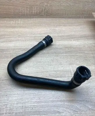 Mercedes-Benz E W211 Engine coolant pipe/hose 6917697