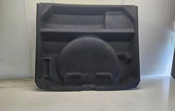 Volvo XC60 Spare wheel section trim 31305632