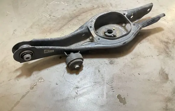 KIA Niro Rear control arm 55210ATBA0