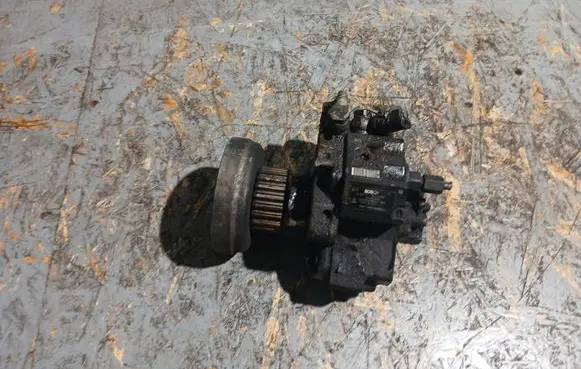 Audi A6 S6 C6 4F Fuel injection high pressure pump 059130755E