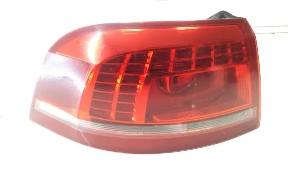 Volkswagen PASSAT B7 Rear/tail lights 3AF945207B
