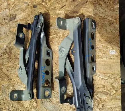 Peugeot 3008 II Engine bonnet/hood hinges 9814188880