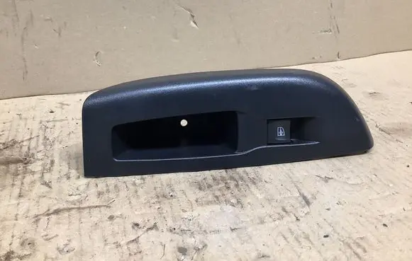 Dacia Spring Electric window control switch 829506625R
