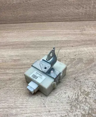 Toyota Avensis T250 Door control unit/module 8974105070 73668012