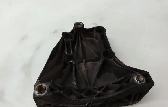 BMW 5 E60 E61 Engine mounting bracket 64557792202