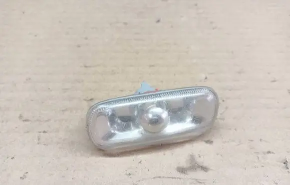 Audi A4 S4 B7 8E 8H Front fender indicator light 8E0949127
