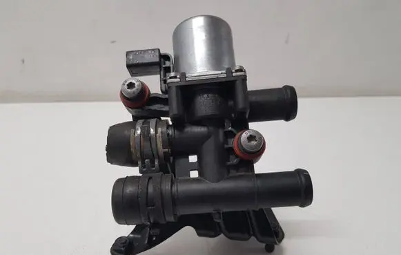 Audi A6 S6 C7 4G Coolant heater control valve 8E0820035B 4G0261164